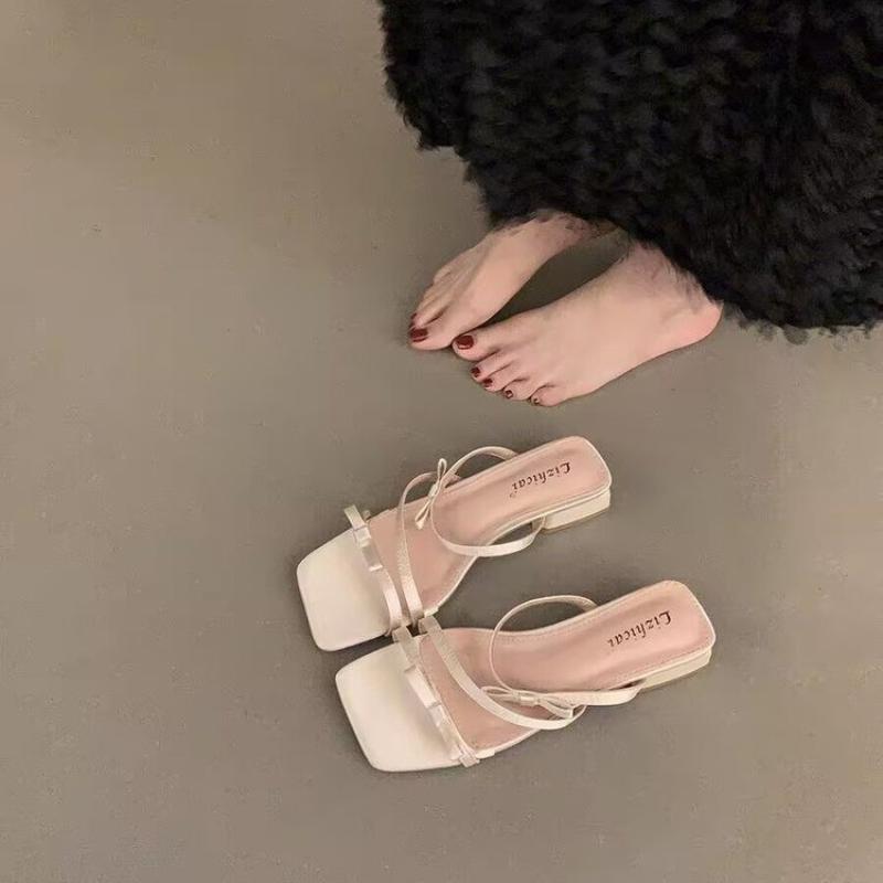 Summer New Women's Slippers 2025 Stylish Peep-toe Low Heel Silver SlipperWomen's Comfortable Beach Shoes Women Slipper