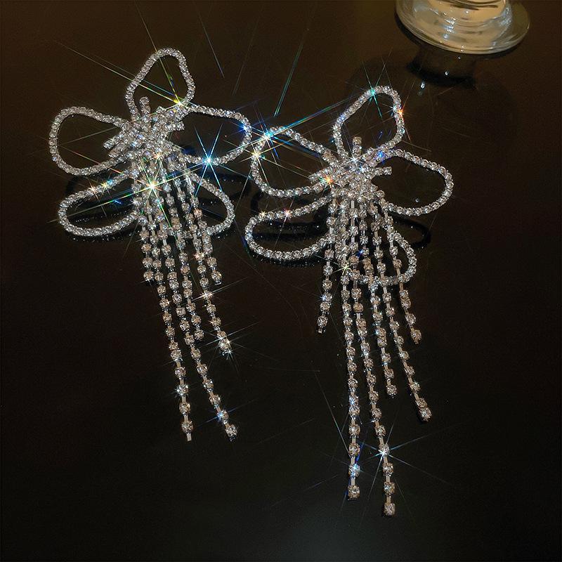Diamond Crystal Star Tassel Pearl Earrings: Luxurious High-end Fashion Studs