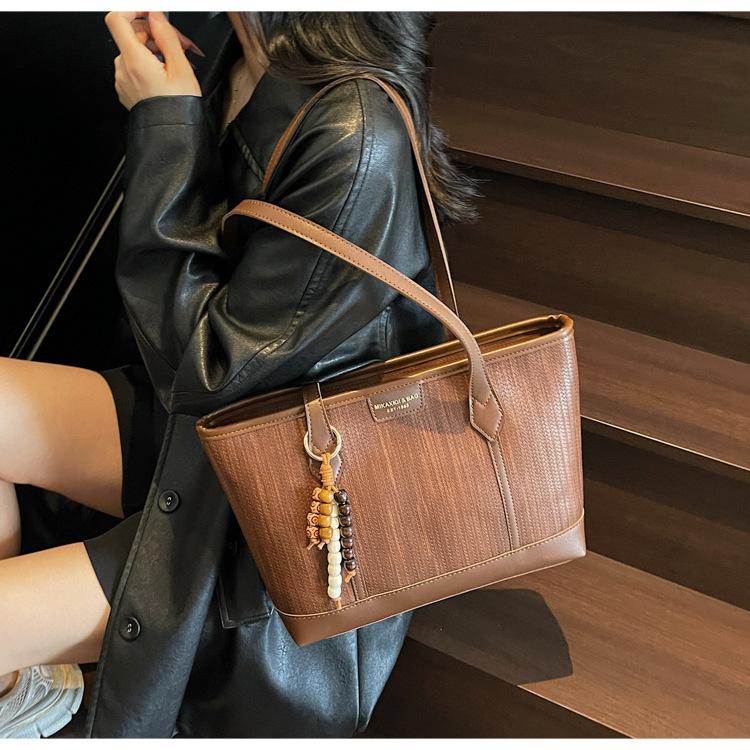 Ladies Large Capacity Shoulder Bags Vintage Commuting Underarm Bags Solid Color Casual Handbag Women High Quality Tote Bag