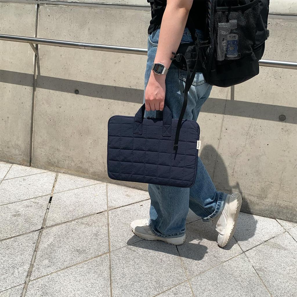 Padded Laptop Pouch 16-inch (Navy)