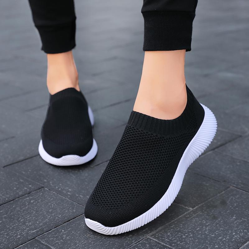 Light Breathable Women's Flats Knitted Mesh Running Sports Shoes Slip-on Walking Loafers Mother Shoes