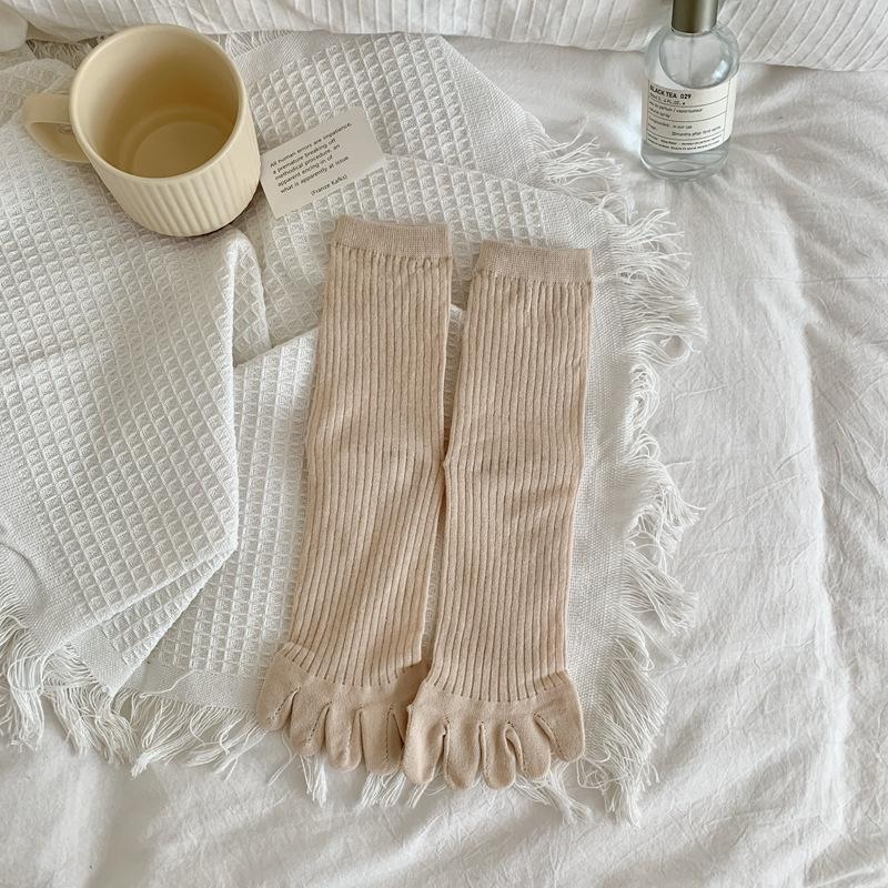 

Thin Five-Finger Socks Children S Spring And Summer Cream Japanese Medium Tube Non-Pilling Cotton Socks Striped Vertical Pattern Sub-Finger Socks Tide One size fits all хаки