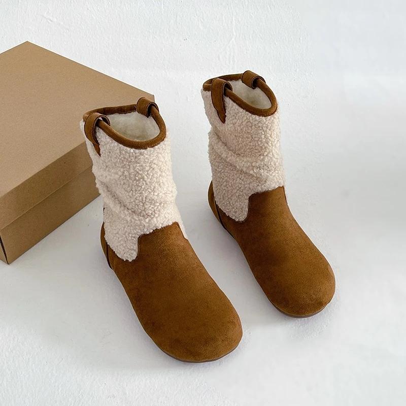 Fashion Lambswool Warm Cotton Shoes Women's Winter Korean Edition Fleece 2025 New Flat Booties Flip Fur Snow Boots