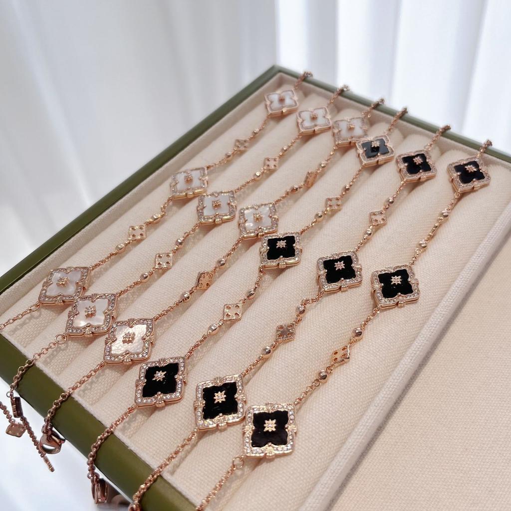 Italian Cloth Qi Latti Brushed Craft Four-Leaf Clover Bracelet Women'S Retro Diamond-Set Natural White Fritillary Three-Flower Bracelet