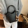 Women's winter new fashion simple solid color texture portable bucket bag daily commute shoulder messenger bag