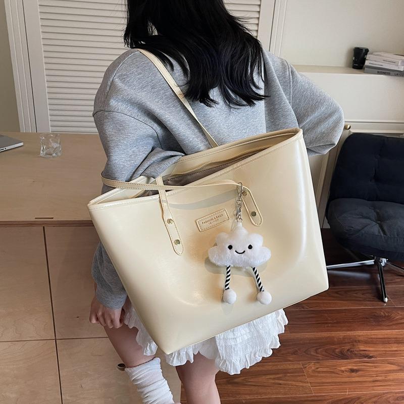 Premium sense large-capacity bag women's new fashion commuter shoulder bag college student portable tote bag