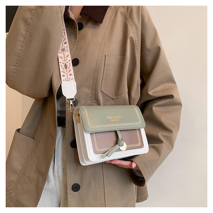 Borsa a Spalla in Ecopelle Street Style, Piccola Borsa a Tracolla Quadrata con Dettagli di Cucitura per Donna