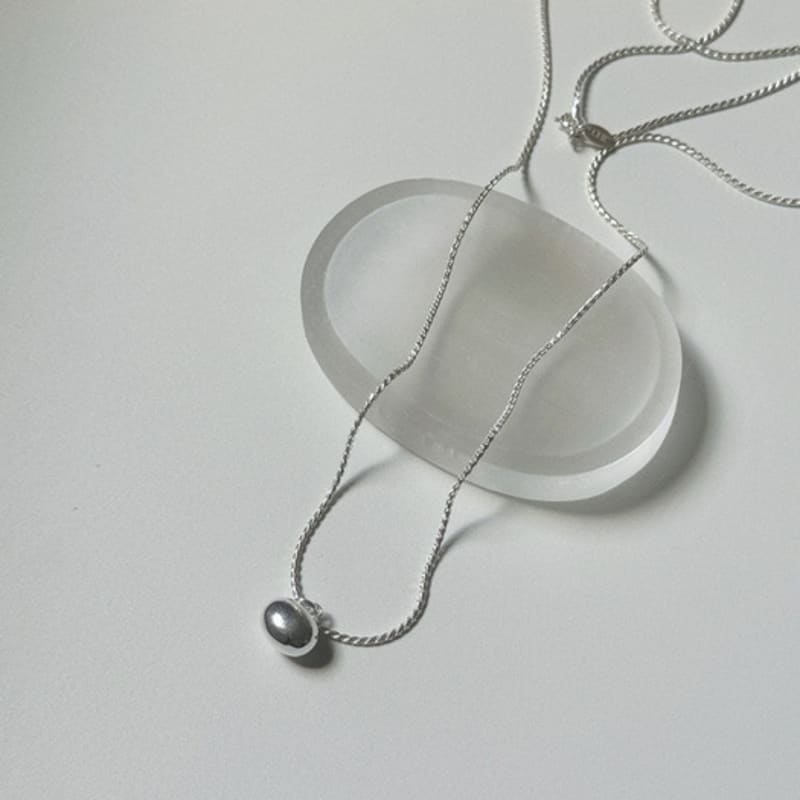 Oar Round Bean Long Necklace