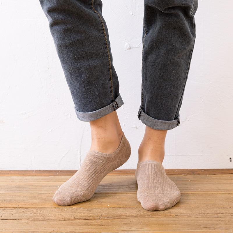 Men's Spring and Summer New Pure Color Cotton Invisible Comfortable Shallow Mouth Silicone Non Slip Socks