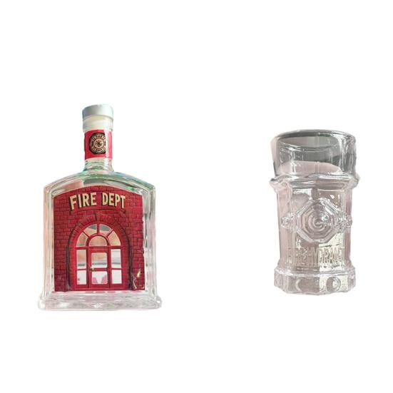 Firefighter Whiskey Decanter Fires Truck Shape Wine Bottle Hydrant Glass Bar