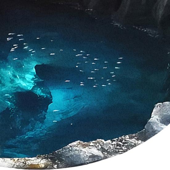 Round 3D Hole Rug Realistic Optical Illusion Floor Mat Machine Washable Non-Slip Bedroom Area Rug for Entrance Living Room