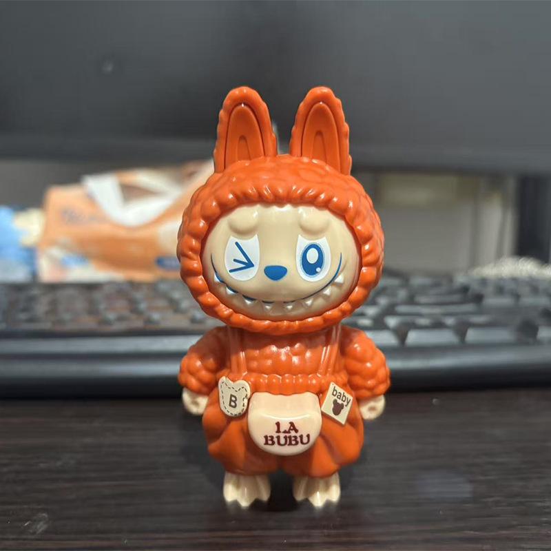 Labubu Nezha Face-Changing Plush Doll Keychain - Trendy Play Emoticon Pack, Hot-Selling Toy Pendant