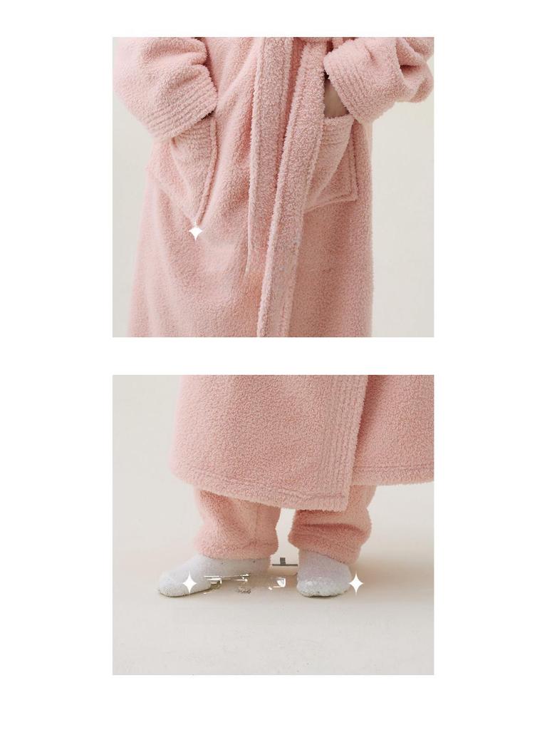 Cozy Unisex Coral Velvet Bathrobe - Autumn/Winter Collection