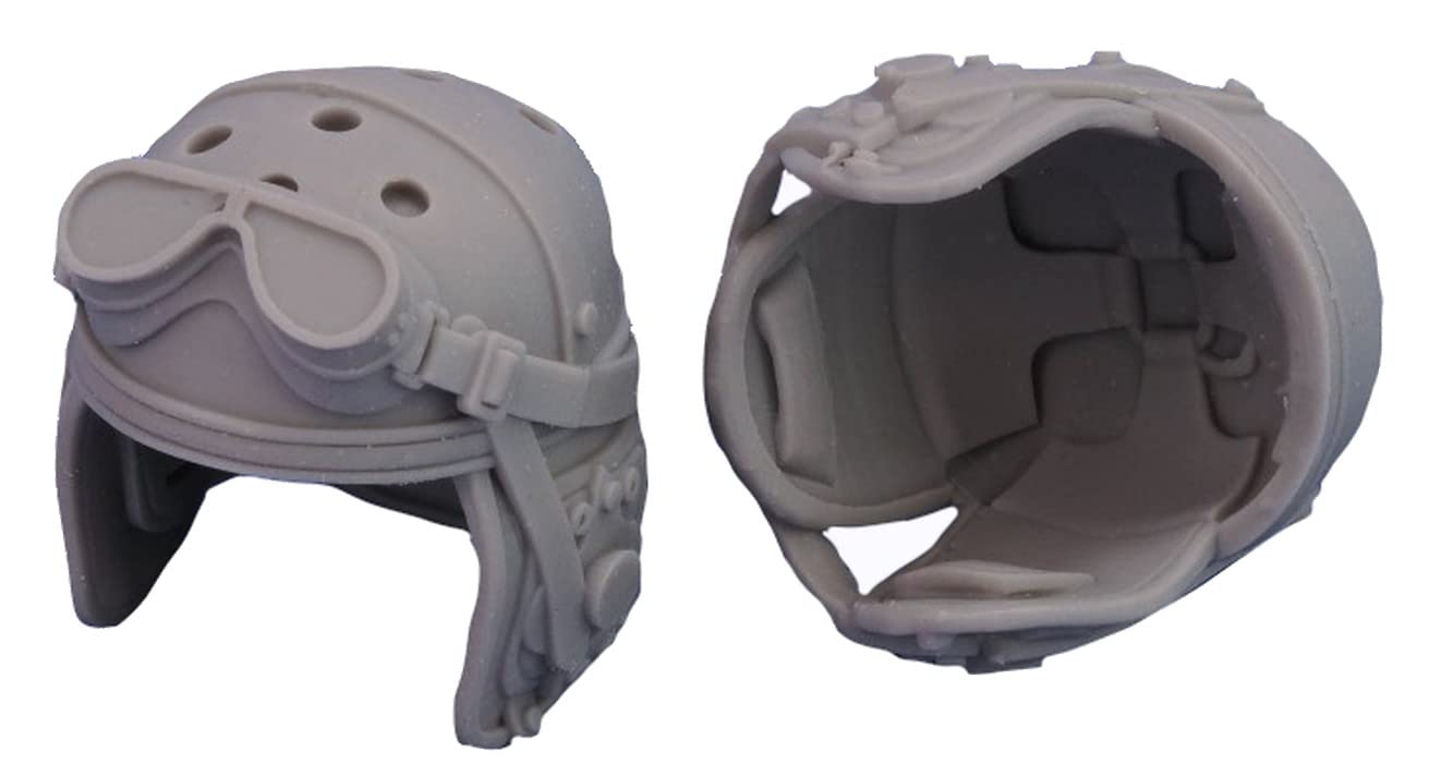 

Royal Model WWII US Army Tank Crew Helmet WWII Set of 2 Resin Kit RM987 1/16