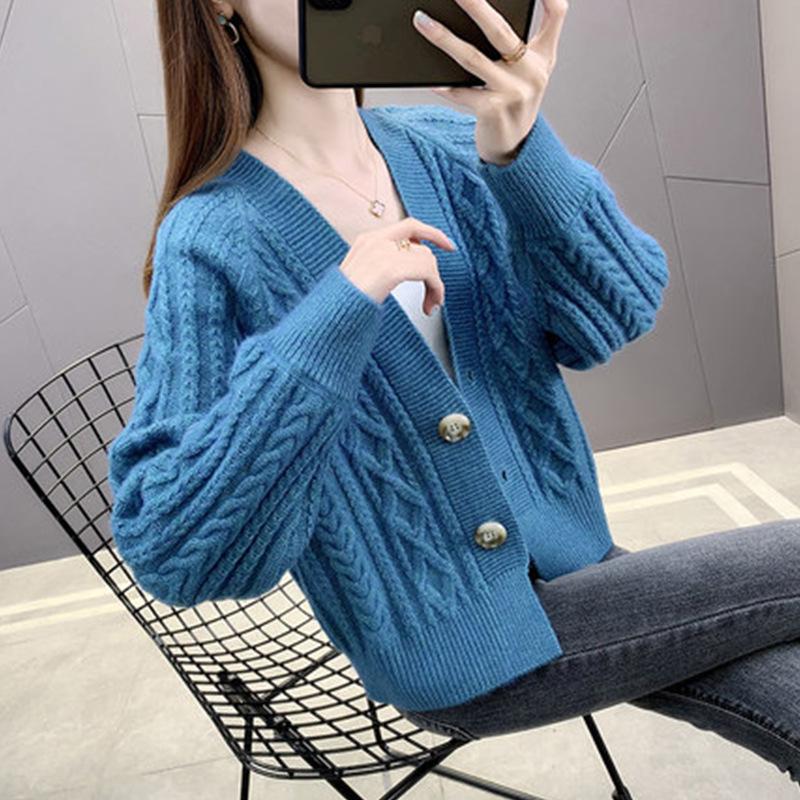 Women's Autumn 2025 Stylish Solid Color Knitted Cardigan - Thickened Short Versatile Coat