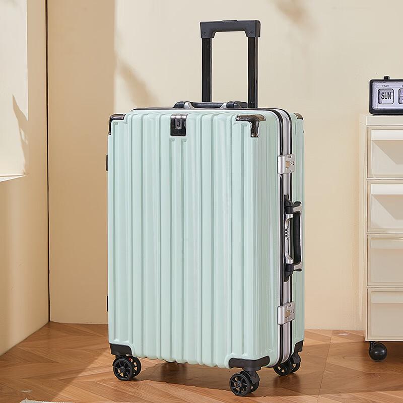KarLot Aluminum Suitcase