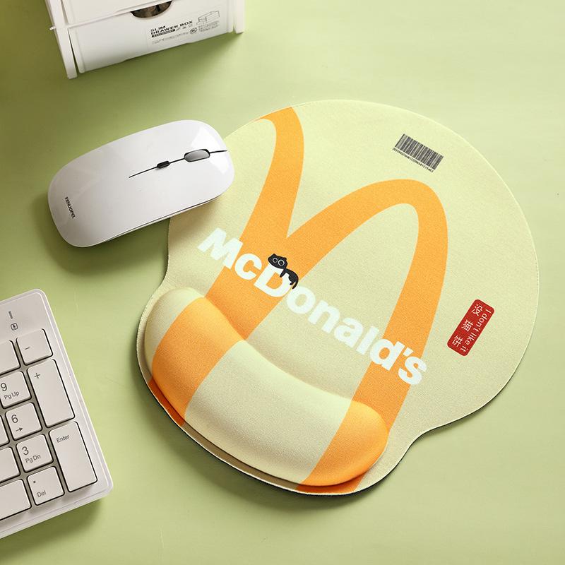 Pacha Dog Rubber Wrist Support Mouse Pad & Cute Keyboard Hand Rest Desk Pad - Ins Style
