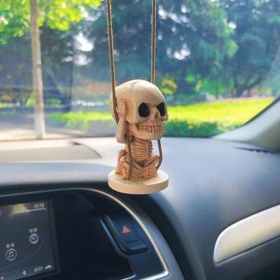 Divertente altalena scheletro fantasma decorazione per interni auto scheletro in resina ciondolo specchietto retrovisore per auto accessori interni
