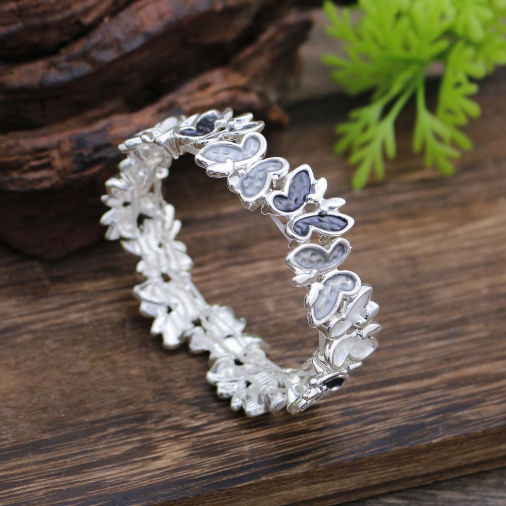Colorful Paint Oil Butterfly Fluttering Elastic Bracelet. Fresh and Elegant Women's Versatile Butterfly Alloy Necklace.