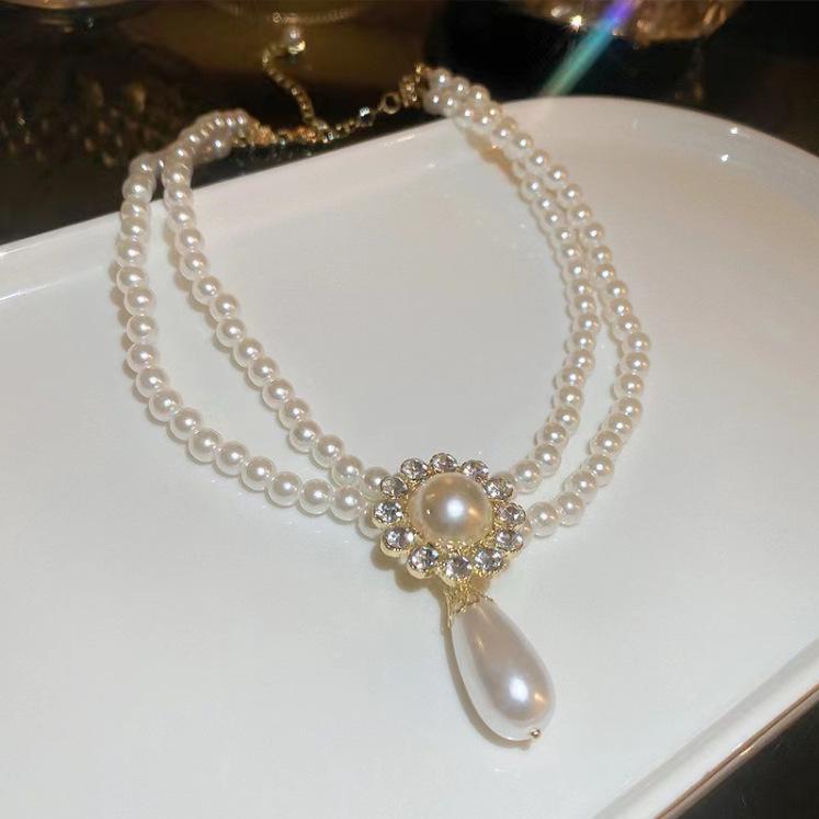 Exquisite Crystal Choker Necklace: Elegant Luxury Jewelry for Women
