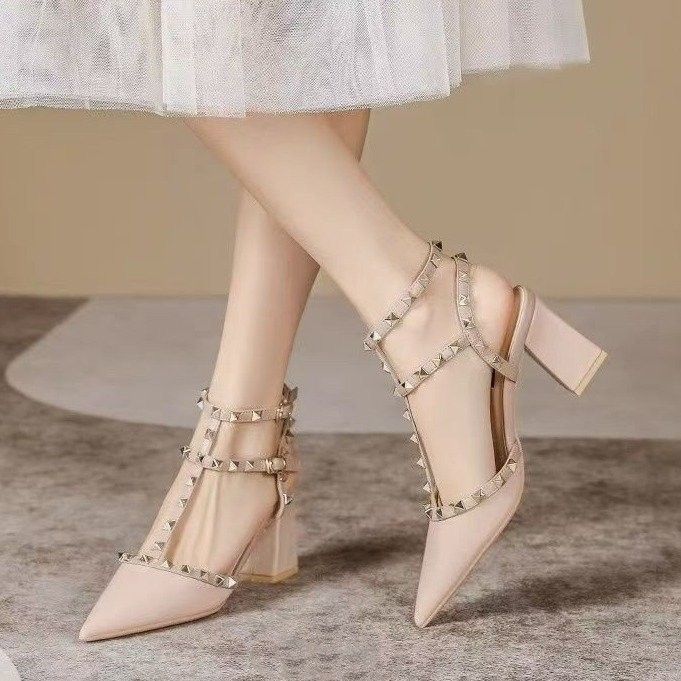 Temperament style! Hollow nude French single shoes 2025 spring and summer new thick heel pointed high heels women's rivet sandals