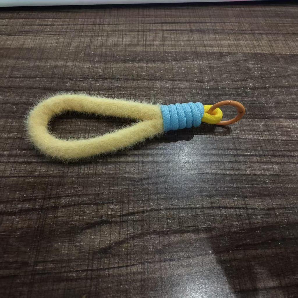 Creative Plush Mobile Phone Wrist Lanyard - Fashionable Anti-Drop Keychain with Single Buckle for Autumn and Winter