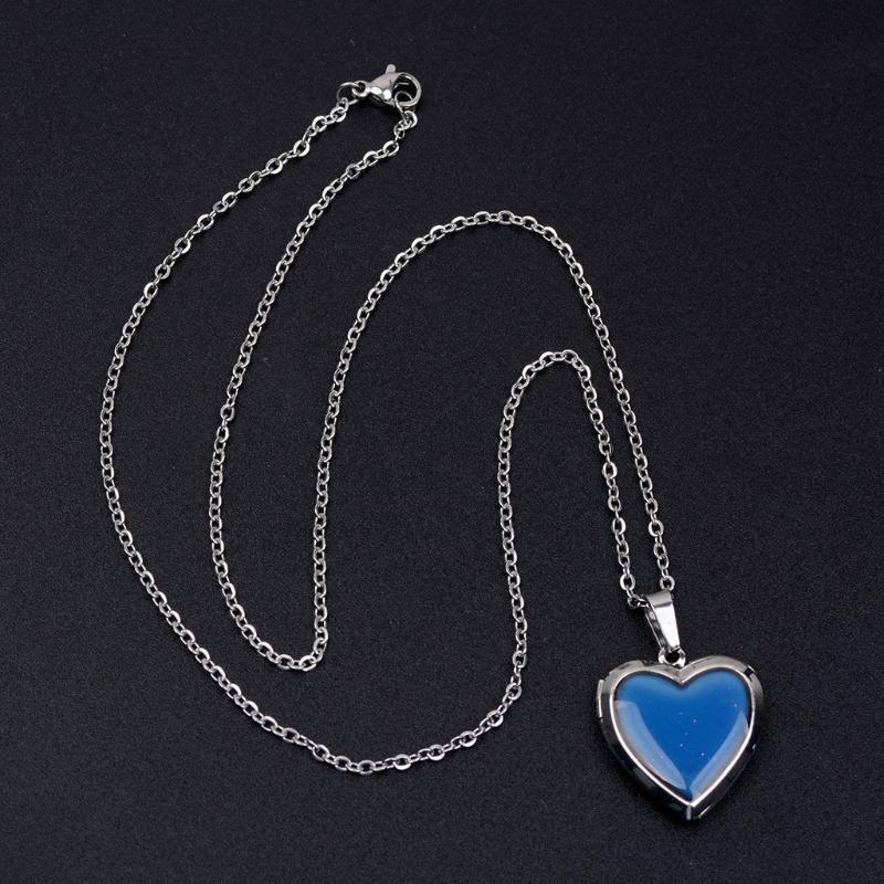 Temperature Sensitive Color Changing Pendant Necklace Adjustable Length Neckchain Love Heart Clavicle Chain Jewelry
