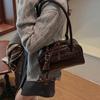 2025 early autumn model high-end sense large-capacity shoulder bag women's casual versatile bag temperament handbag