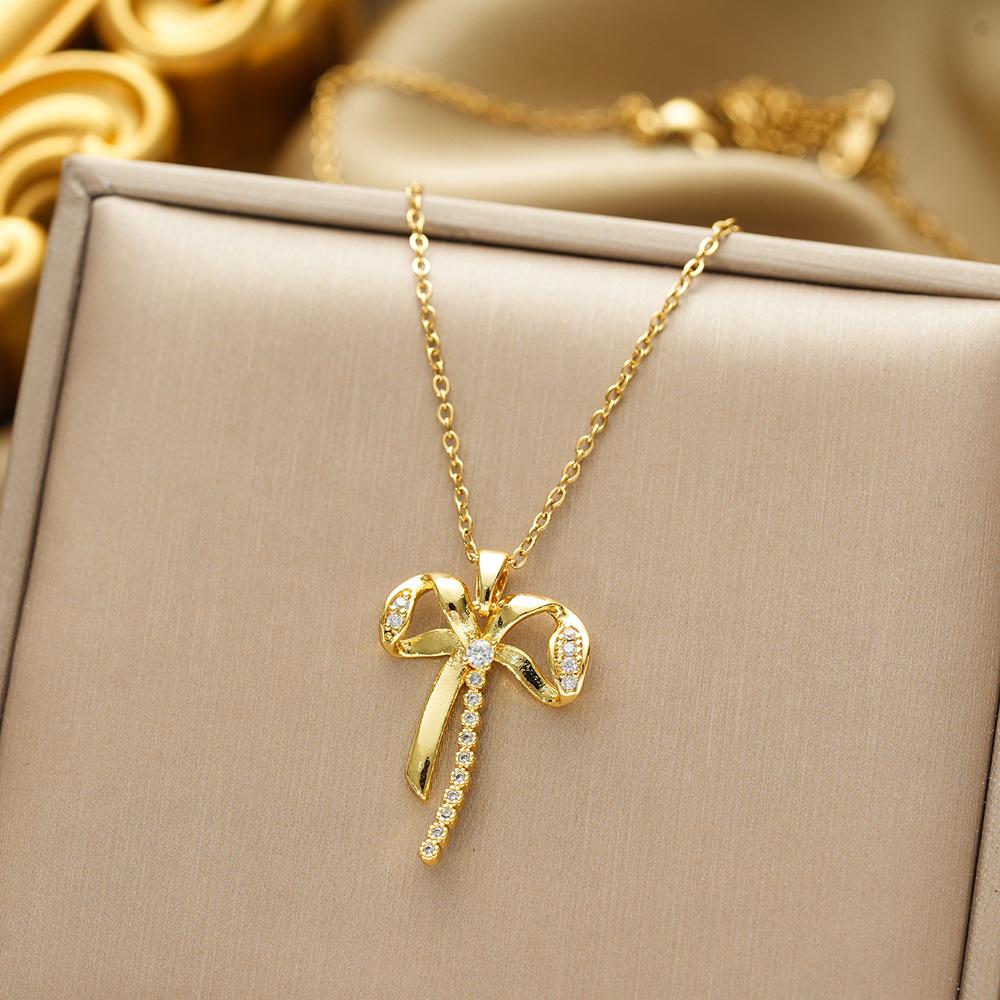 Titanium Steel Zircon Butterfly Pendant Necklace - Simple & Versatile Clavicle Accessory