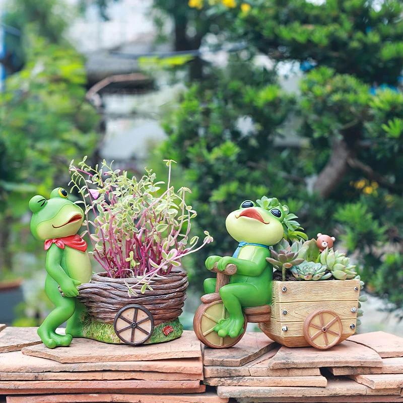 Whimsical Frog Design Planter for Succulents Pot, Decorative Frogs Statues Garden Pots Home Patio Desktop Decoration