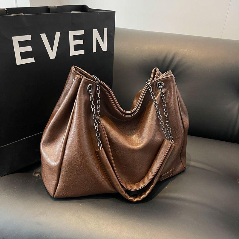 

Women s Large-Capacity Chain Crossbody Tote Bag - Stylish Autumn/Winter 2024 Fashion Standard