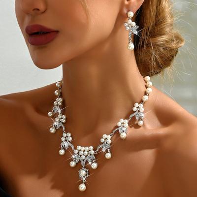 Elegant Atmospheric Water Drop Jewelry Elegant Flower Geometric Round Pearl Earrings Necklace Ladies Set