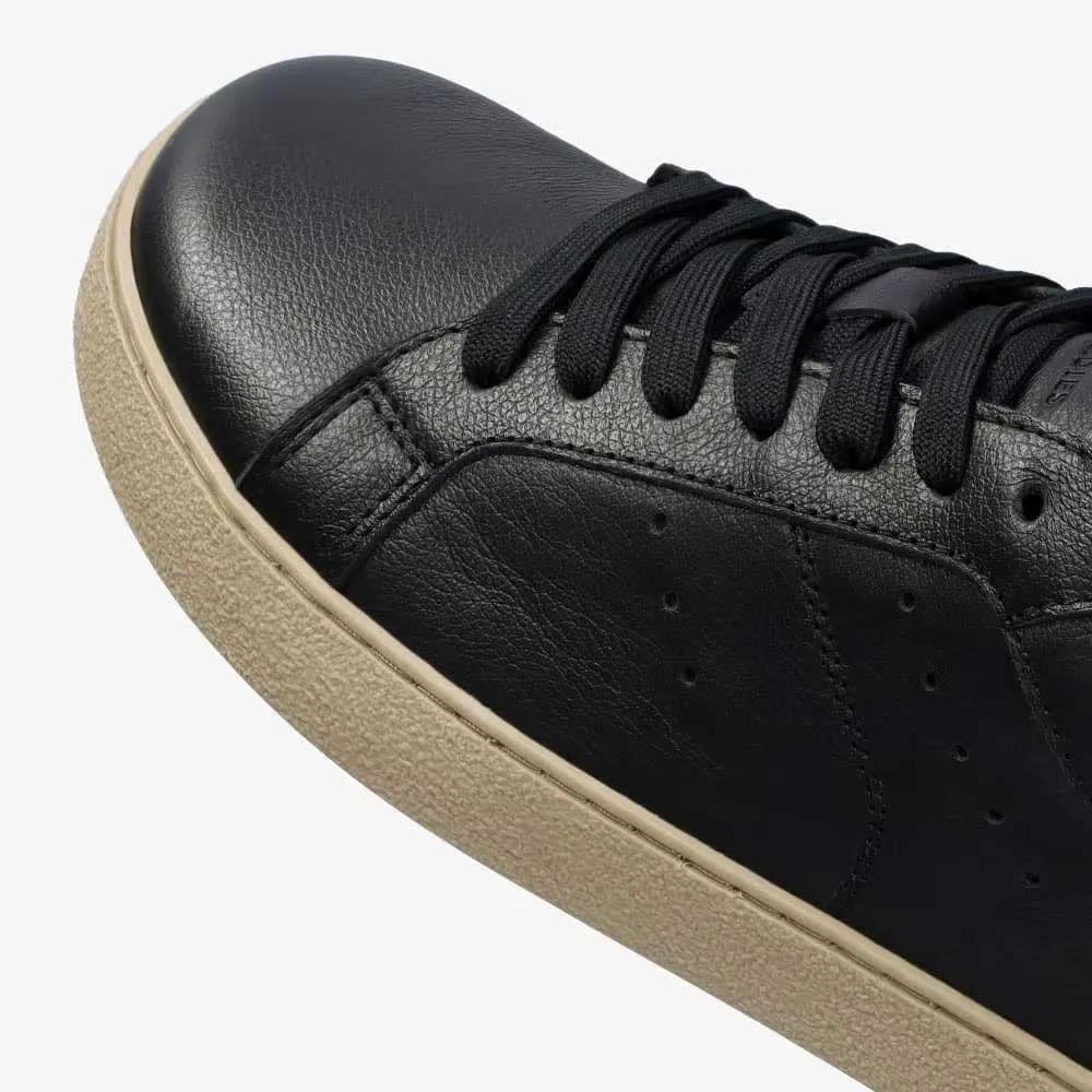 Groundies Sneakers Universe Teddy