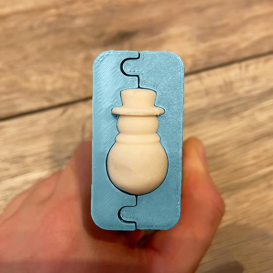 Polymer Clay Bead Roller Round Shape Bead Roller 3D Printed Snowman Christmas Tree Clay Bead Maker Tool for DIY Jewelry Making Polymer Clay Crafting