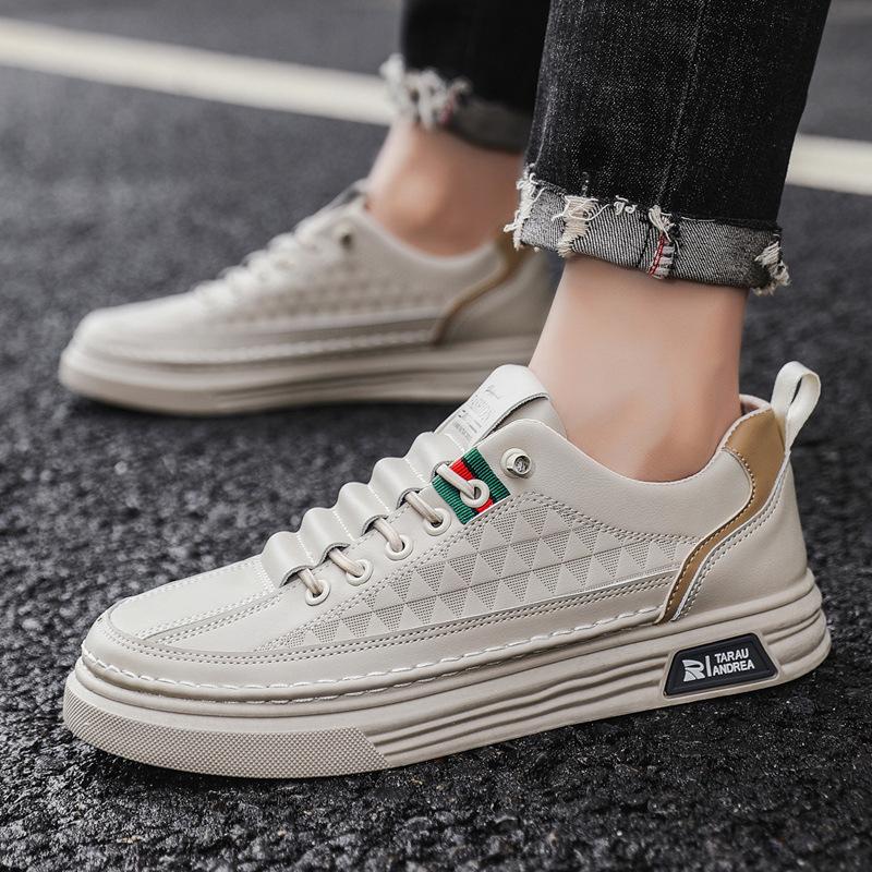 Kleine witte schoenen herenschoenen 2025 nieuw zomer ademend trend casual boardschoenen heren veelzijdig zakelijk instapmodel trendy schoenen