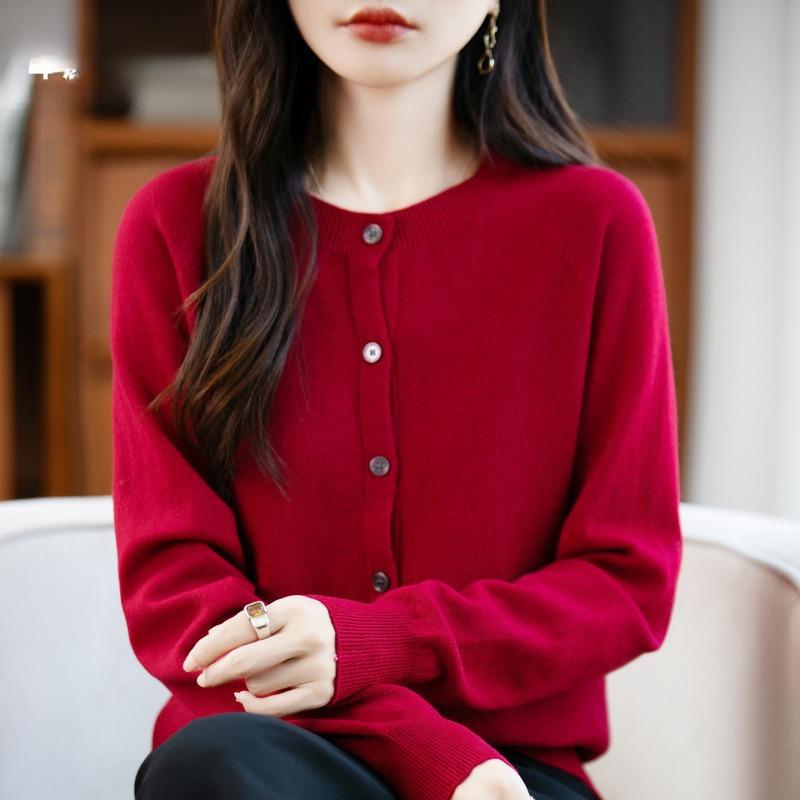 

Пальто-свитер Женский кардиган Осень и зима Дизайнерский Нишевый С длинным рукавом С круглым вырезом Короткий топ Вязаный свитер из ниток османтуса M вишня