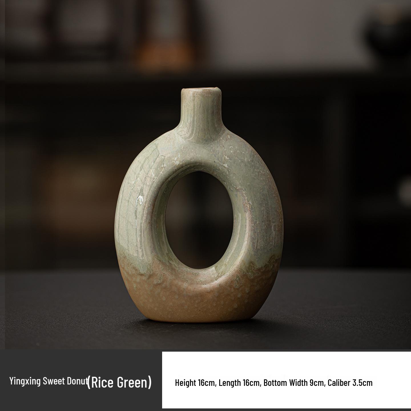 Retro Wabi-Sabi Ceramic Vase: Mottled Pottery Jar for Entrance or TV Cabinet Flower Arrangements.