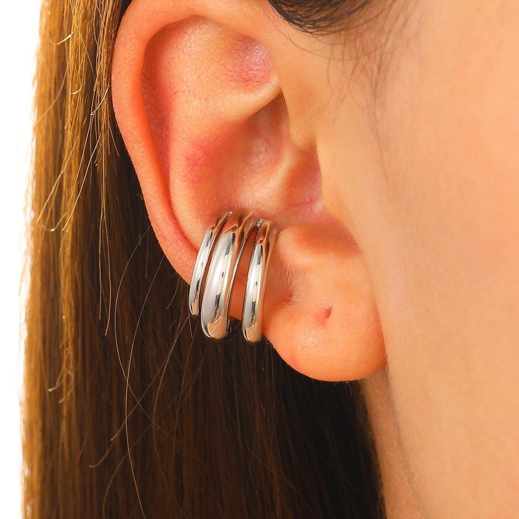 Minimalist Glossy Triple-Layer U Ear Cuff: Luxurious, Non-Piercing European & American Style Jewelry for Women