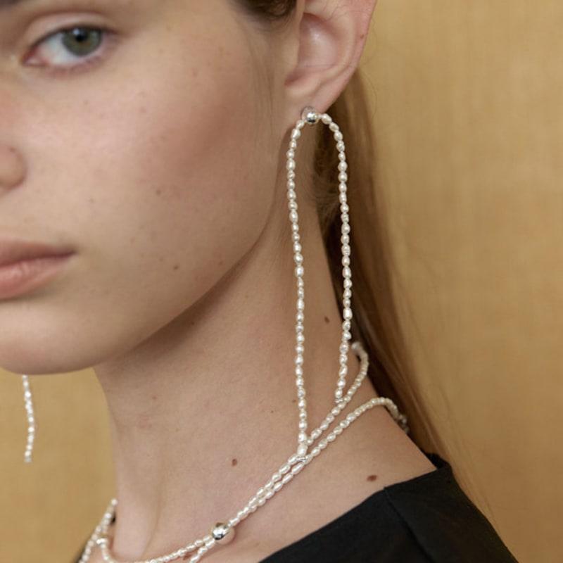 

LOVE ME MONSTER Shining Pearl Lace Earrings (L253MER040) IVORY