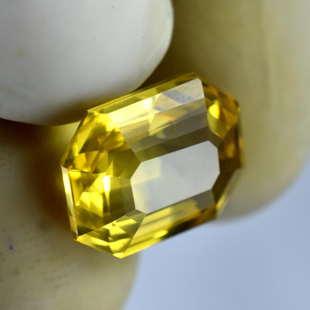 Sapphire Yellow Unique Color Emerald Cut 7.20Ct Natural Loose Gemstone CERTIFIED AR-182