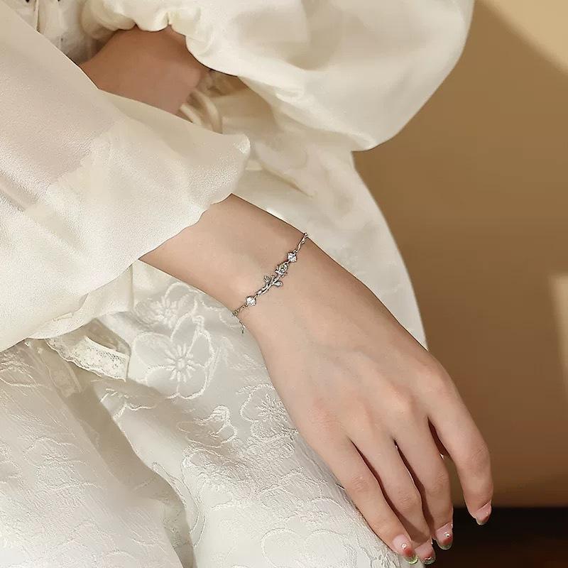 The Little Prince's Rose Light Luxury Niche Design Bracelet for Girlfriend's Birthday Gift Jewelry