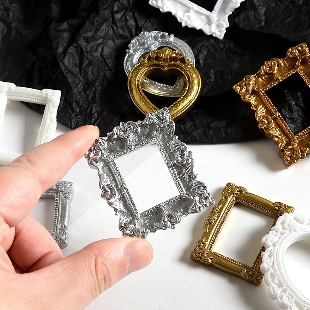 Vintage European-style Resin Material With Golden Pattern Prop Frame DIY Wall Decoration Shooting Props 12pcs Relief Frames