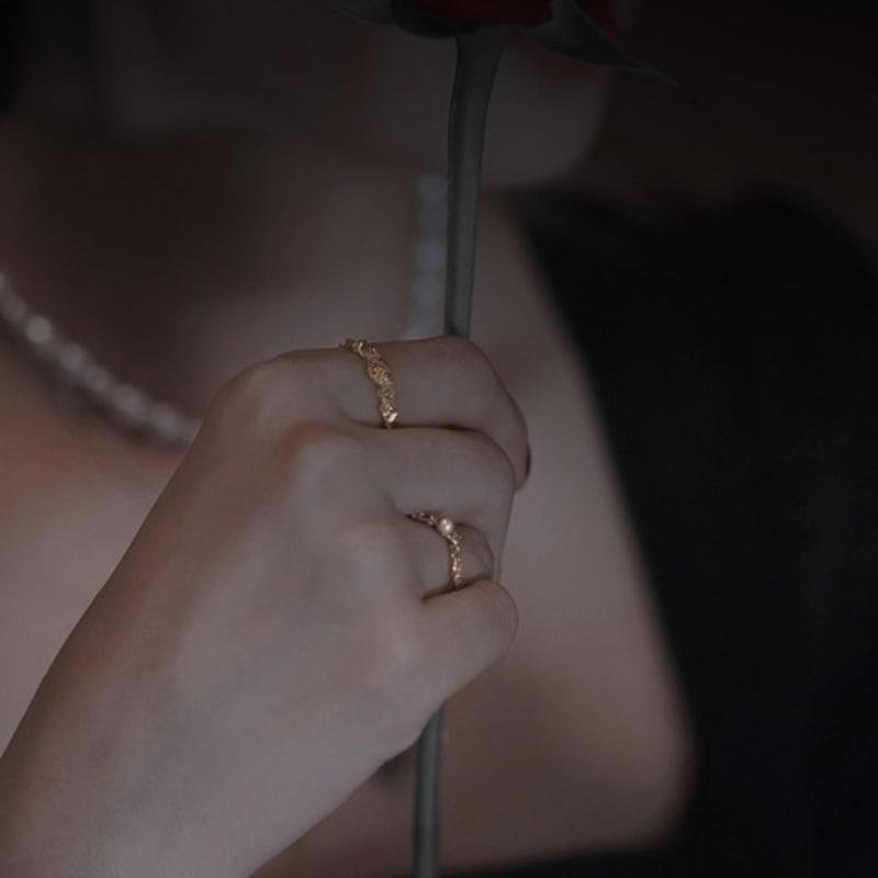 tomorrowobject Flower breeze. rose. ring 04