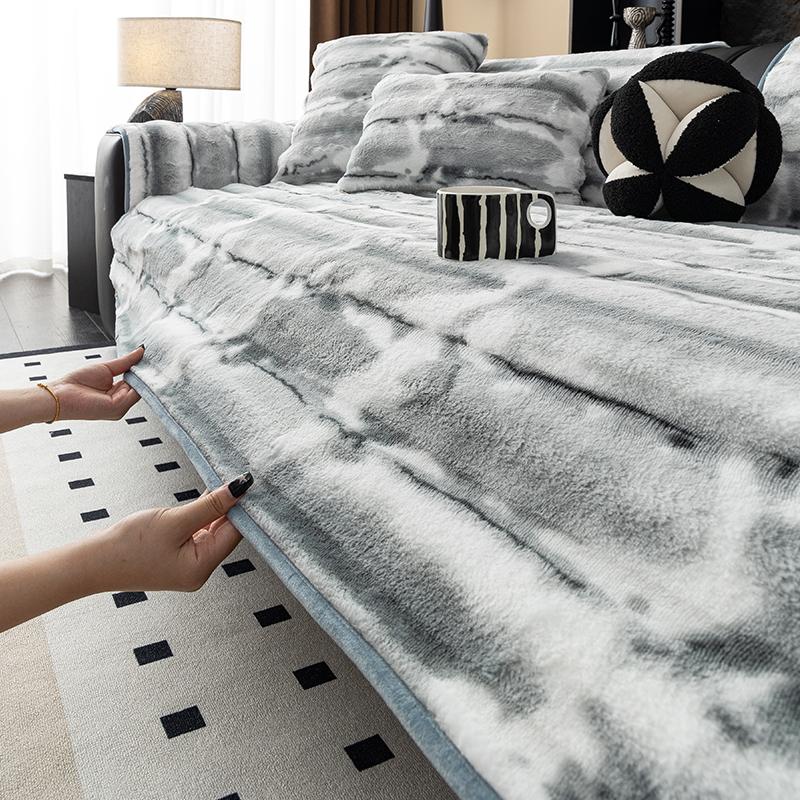 1 Pc Rabbit Plush Sofa Towel Non-Slip Design Sofa Cushion Warm In Fall And Winter, Hand Towel Removable Washable Couch Cover
