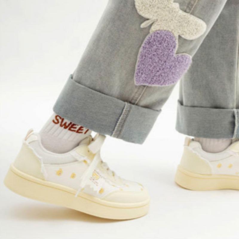 Fashionable and high-value white shoes thick-soled women's shoes student sports shoes versatile casual shoes lightweight sneakers