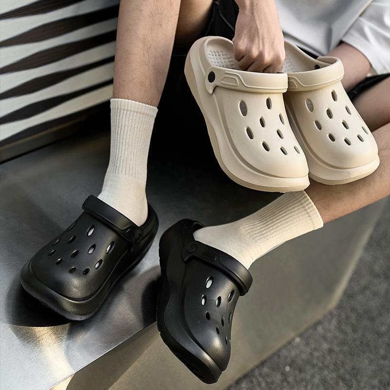 Hole shoes men's spring and summer new products wear non-stinky feet beach shoes home heightening thick-soled non-slip cool slippers