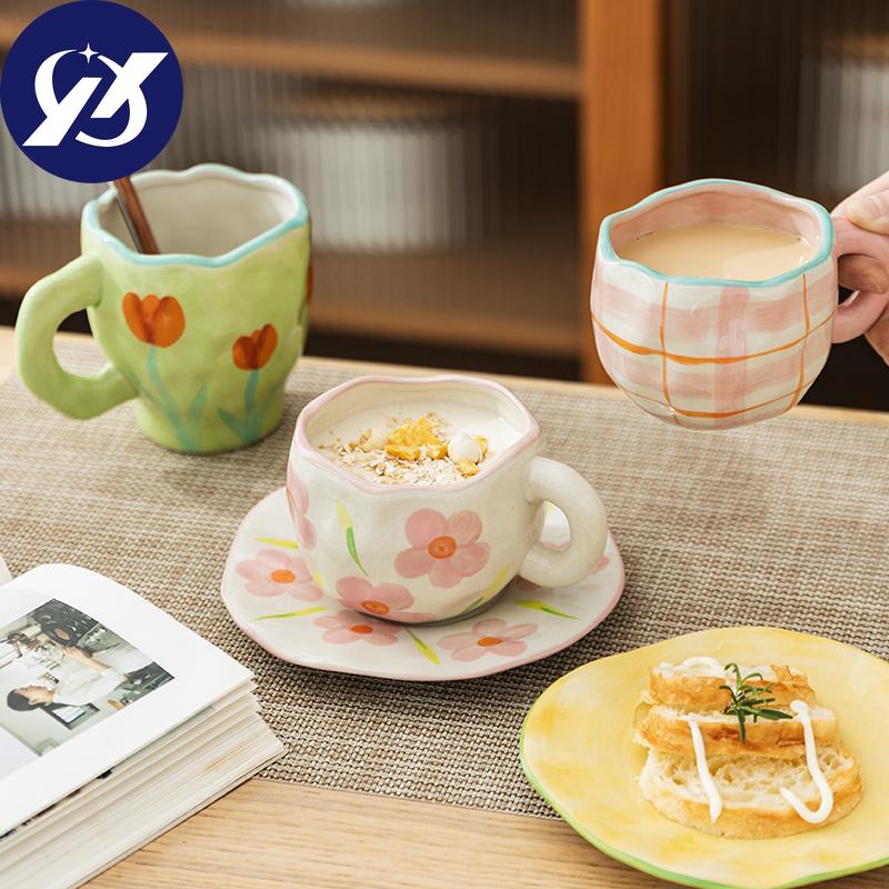 Vintage ručně malovaný tulipán kostkovaný květ Keramický šálek na kávu podšálek Sada na mléko šálek na snídani s rukojetí Mikrovlnná trouba