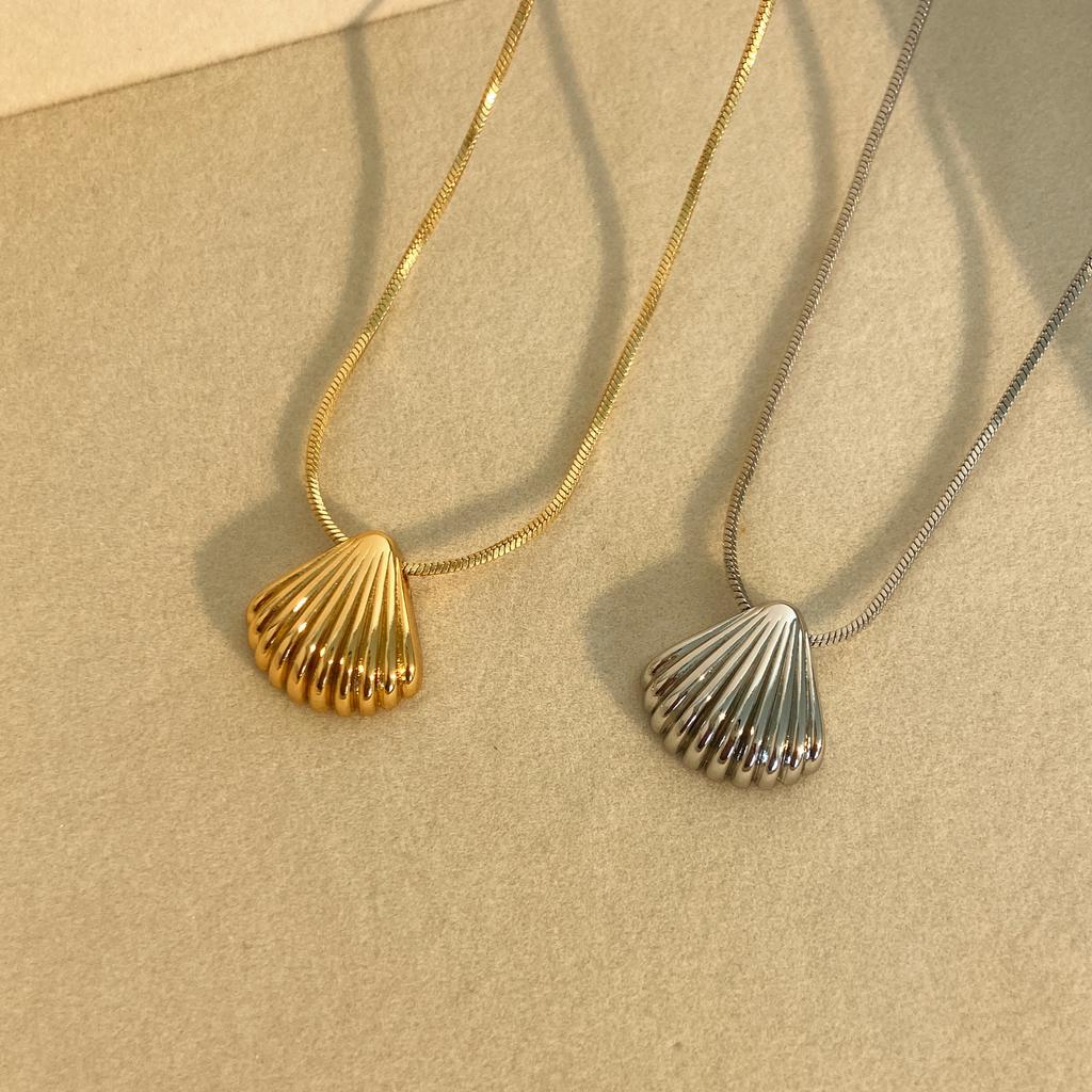 Stainless Steel Metal Shell Pendant Necklace for Women Waterproof Summer Gold Color Pvd Plated Statement Jewelry