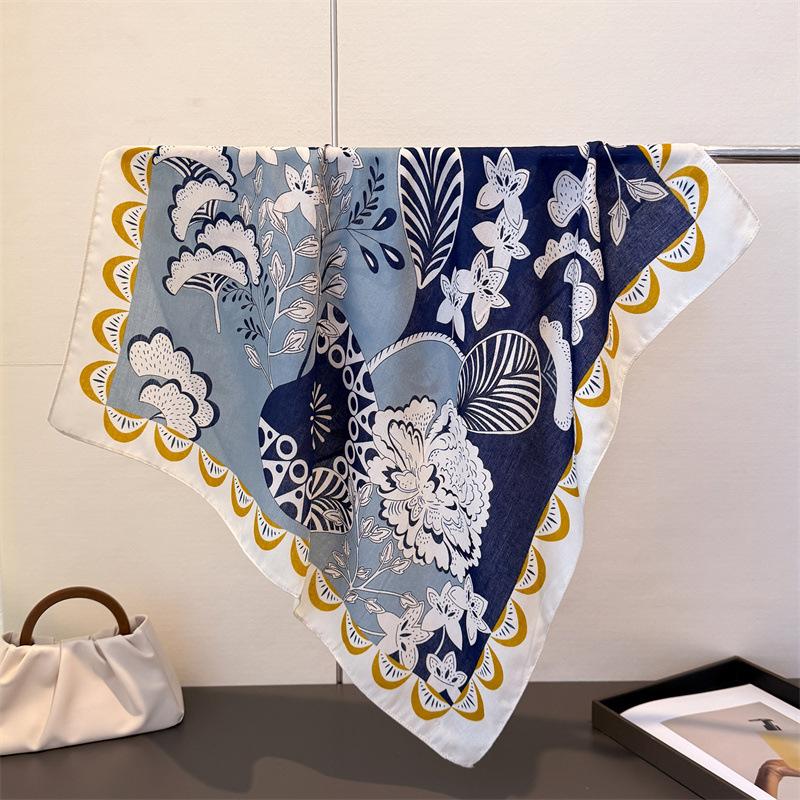 70*70cm Luxury Floral Square Scarf For Women Soft Stain Neck Scarf Shawl Warp Elegant Neckerchief Bandanas Paisley Print Hijab