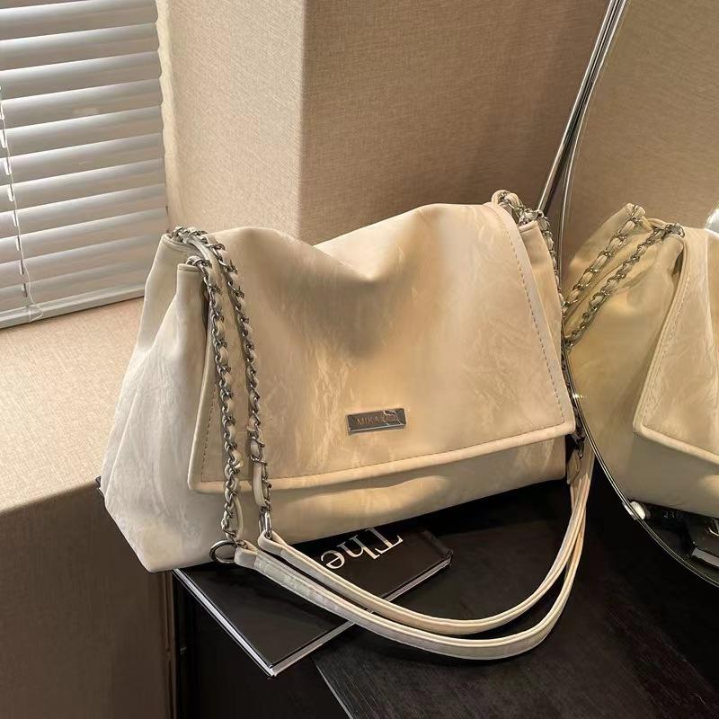 Retro Commuter Chain Underarm Bag Women'S Simple Large-Capacity Shoulder Bag Messenger Bag